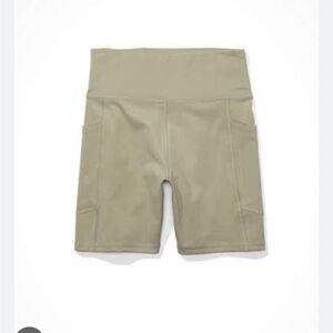 American Eagle Everything Pocket Bike Athletic Shorts